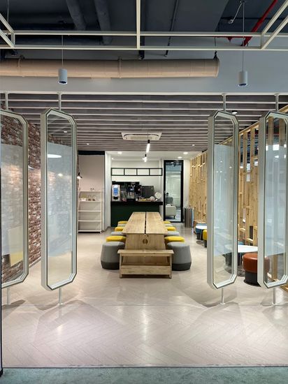 Rush Coworks
